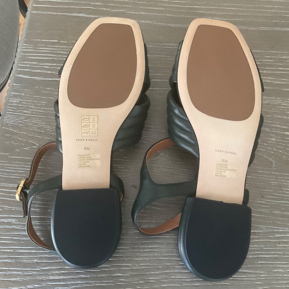 Tory Burch dark seaweed green quilted ankle strap sandals. Size 11. - Picture 3 of 3